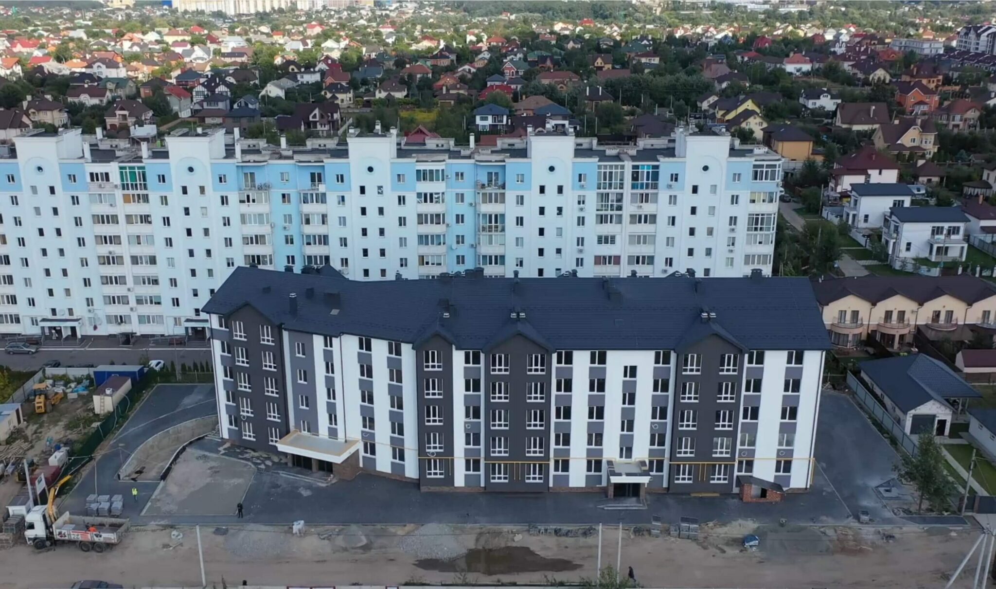 август 2021