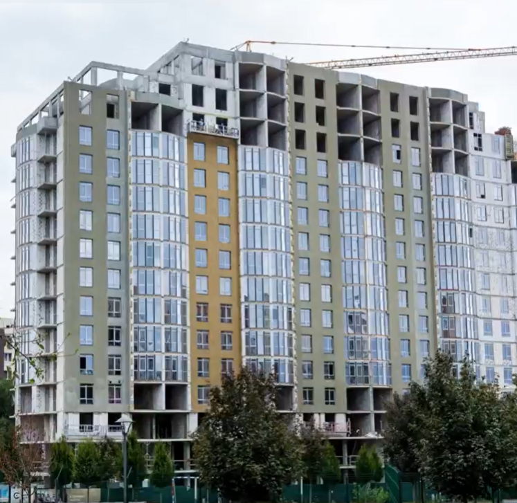 август 2021