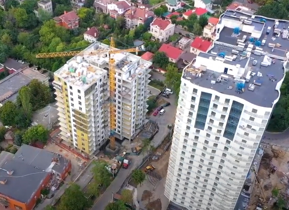 август 2020