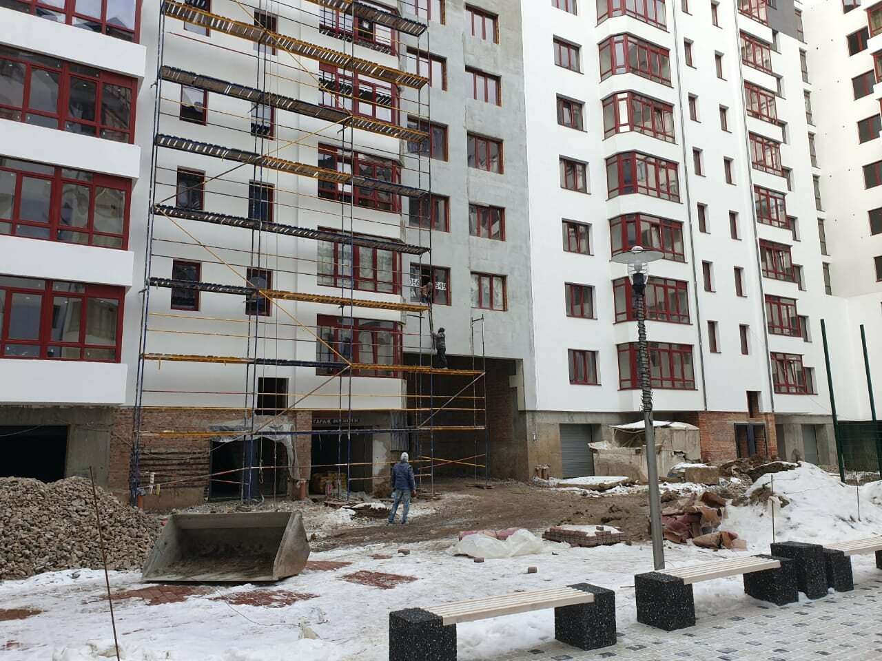 январь